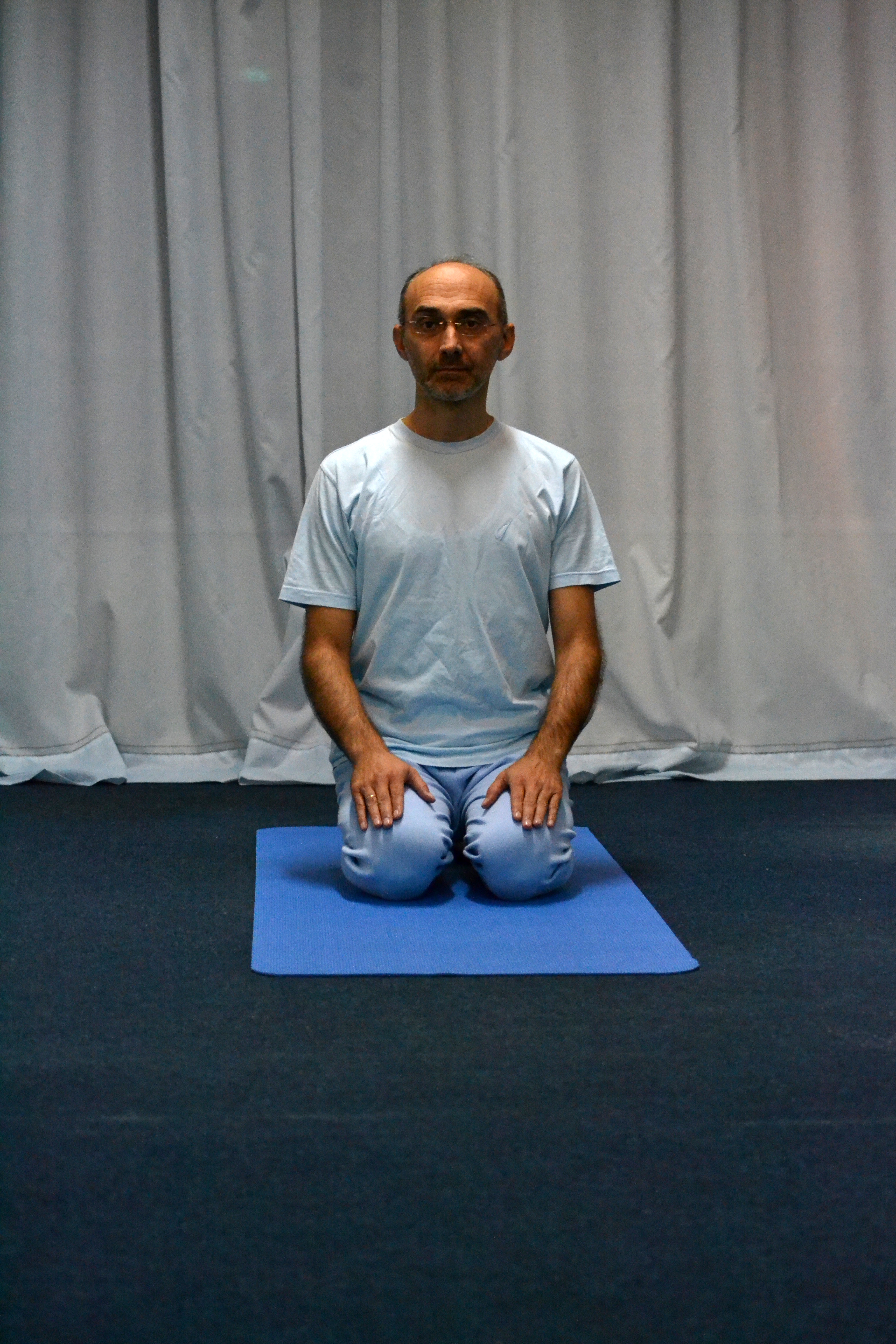 VAZRASANA